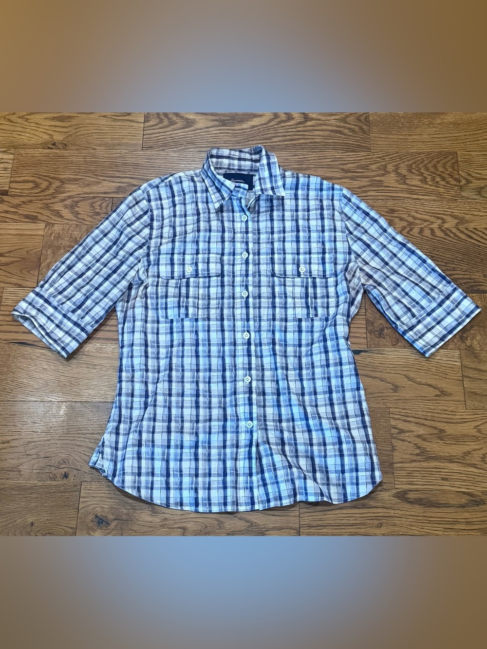 Faconnable. Short sleeve Blue & White Cotton Button Down. Size 6.